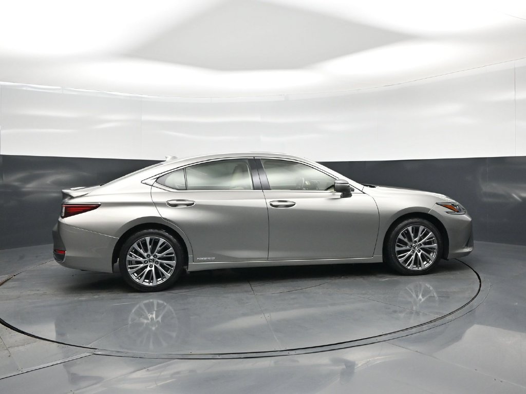 Used 2019 Lexus ES 300h w/ Premium Package FWD image 26
