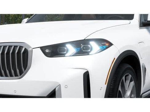 Used 2026 BMW X5 xDrive50e w/ Premium Package AWD/4WD image 6