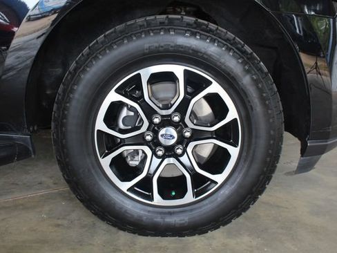 Used 2024 Ford Expedition XLT RWD image 27