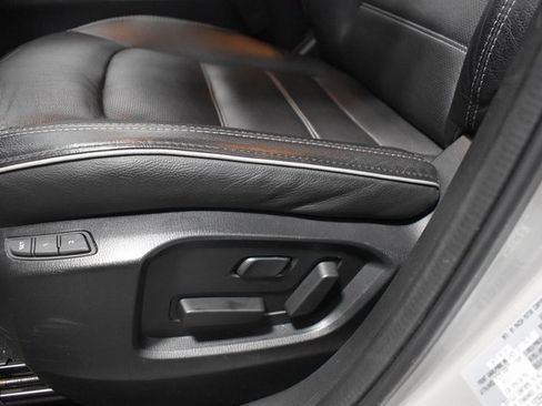 Used 2025 MAZDA CX-5 AWD 2.5 S w/ Preferred Package image 18