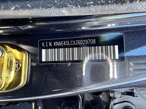 Used 2018 Kia Stinger GT1 AWD/4WD image 35