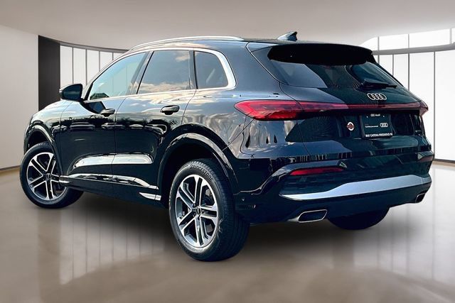 Used 2025 Audi Q5 Premium w/ Convenience Package AWD/4WD image 4