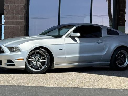Used 2013 Ford Mustang GT Premium w/ Brembo Brake Pkg image 3