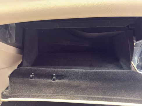 Used 2016 Mercedes-Benz GLC 300 4MATIC w/ Multimedia Package image 25