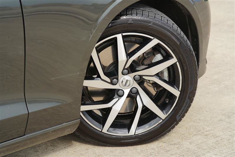 Used 2020 Volvo S60 T6 Momentum AWD/4WD image 19