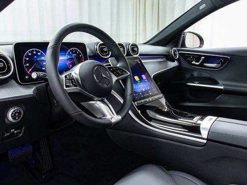 Used 2025 Mercedes-Benz C 300 4MATIC Sedan image 12