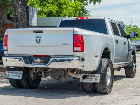 Used 2017 RAM 3500 Tradesman w/ Chrome Appearance Group AWD/4WD image 6