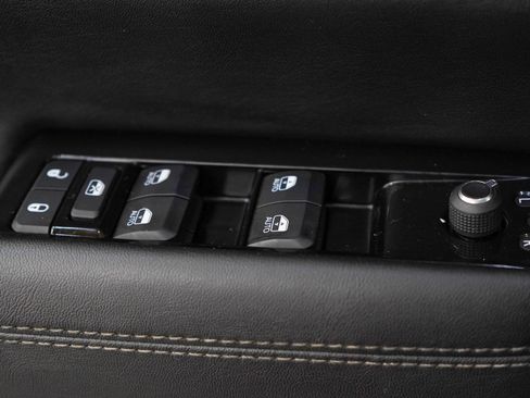 Used 2023 Jeep Wagoneer Series II AWD/4WD image 23