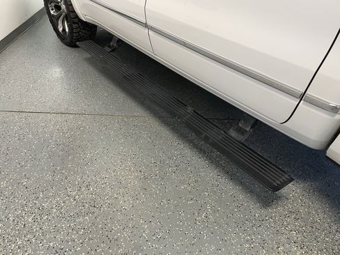 Used 2019 RAM 1500 Limited image 32