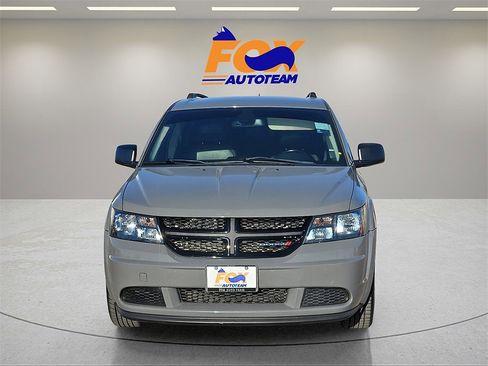 Used 2020 Dodge Journey SE w/ SE Popular Equipment Group image 8