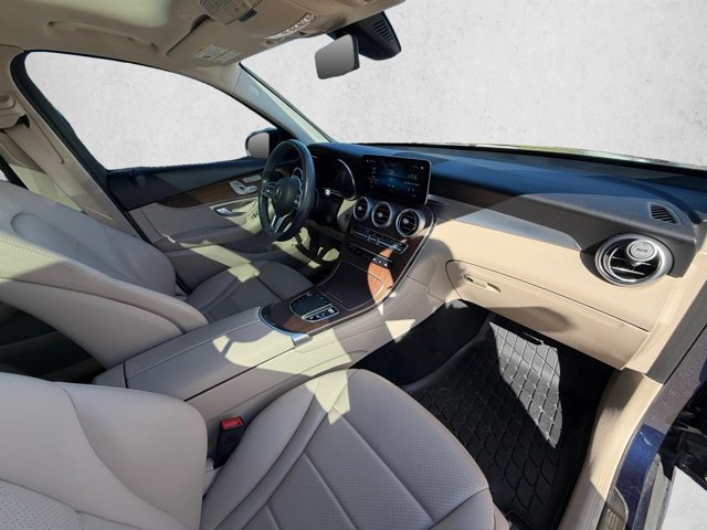 Used 2021 Mercedes-Benz GLC 300 4MATIC image 24