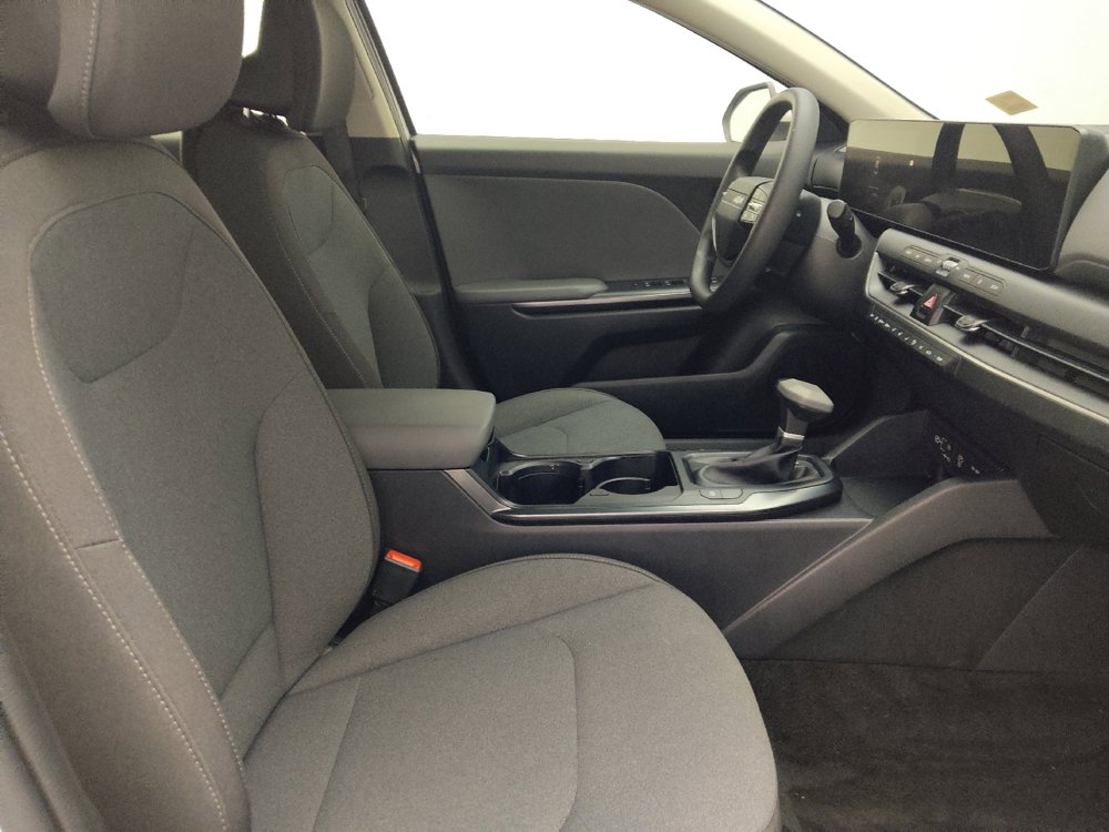 Used 2025 Kia K4 FWD image 21