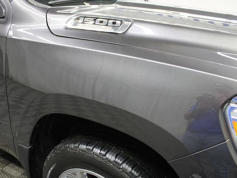 Used 2019 RAM 1500 Big Horn AWD/4WD image 32