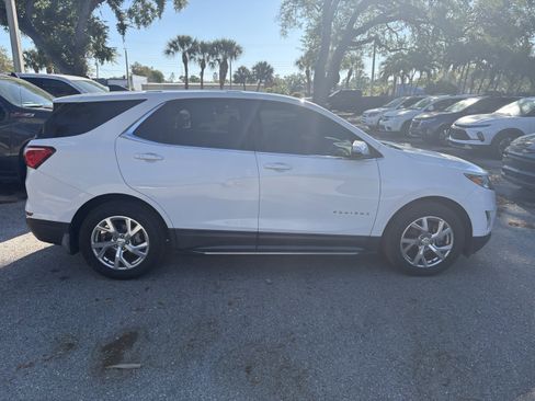 Used 2018 Chevrolet Equinox LT image 7