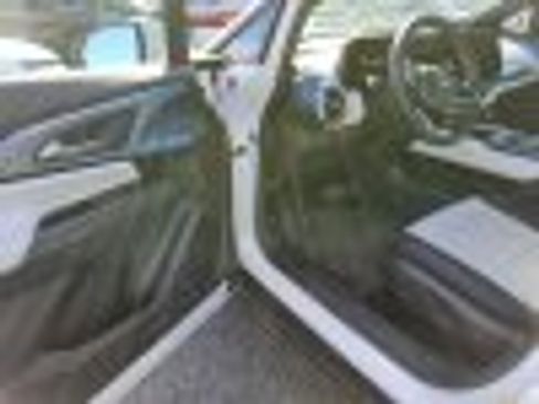 Used 2025 Chevrolet Equinox EV LT image 8