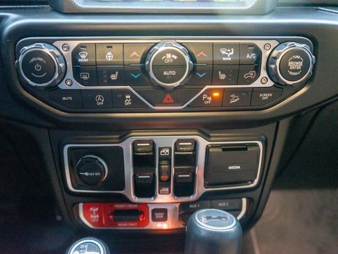 Used 2020 Jeep Wrangler Unlimited Rubicon image 23