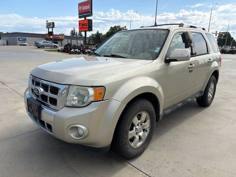 Used 2011 Ford Escape Limited w/ 302A Rapid Spec Order Code AWD/4WD image 4