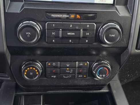 Used 2020 Ford F150 XLT w/ Equipment Group 302A Luxury RWD image 17