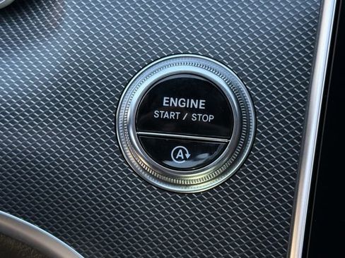 Used 2024 Mercedes-Benz C 300 Sedan image 21