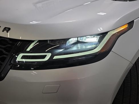 Used 2018 Land Rover Range Rover Velar R-Dynamic SE AWD/4WD image 29