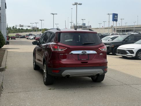 Used 2016 Ford Escape SE w/ SE Chrome Package AWD/4WD image 7