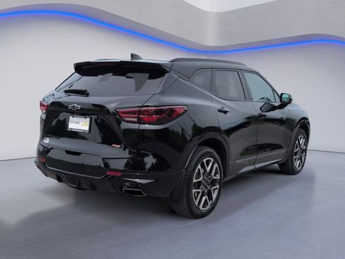 Used 2024 Chevrolet Blazer RS w/ Driver Confidence II Package AWD/4WD image 3