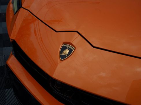 Used 2022 Lamborghini Urus AWD/4WD image 91