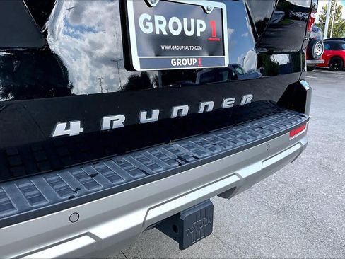 Used 2025 Toyota 4Runner Limited AWD/4WD image 29