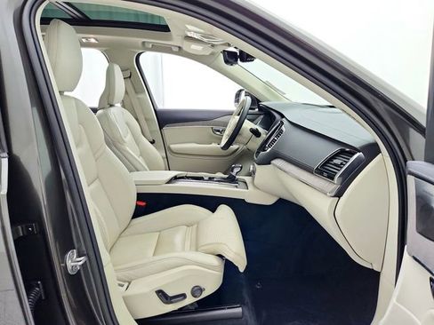 Certified 2022 Volvo XC90 T6 Inscription w/ Advanced Package image 18