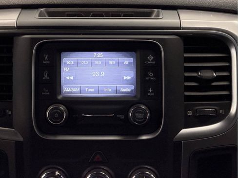 Used 2022 RAM 1500 Warlock AWD/4WD image 30