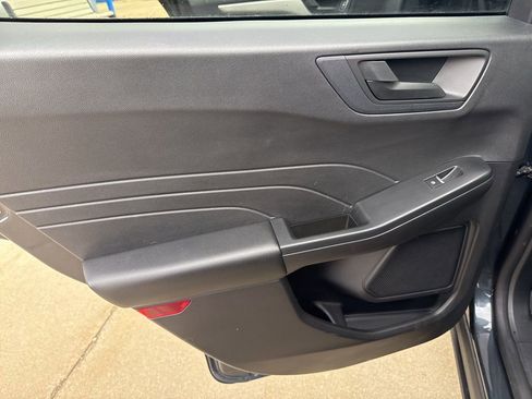 Certified 2022 Ford Escape SE w/ SE Sport Appearance Package image 10