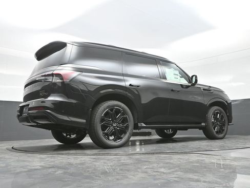 New 2026 INFINITI QX80 4WD w/ Sport Exterior Package image 36