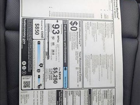 Used 2025 BMW i5 xDrive40 w/ Premium Package image 19