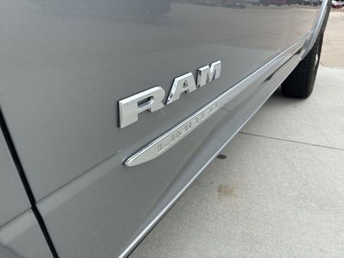Used 2022 RAM 2500 Limited image 15