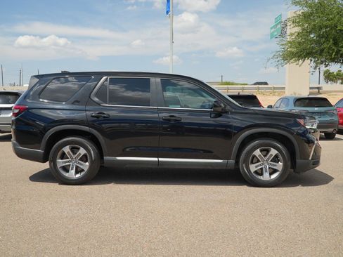Used 2024 Honda Pilot EX-L image 4