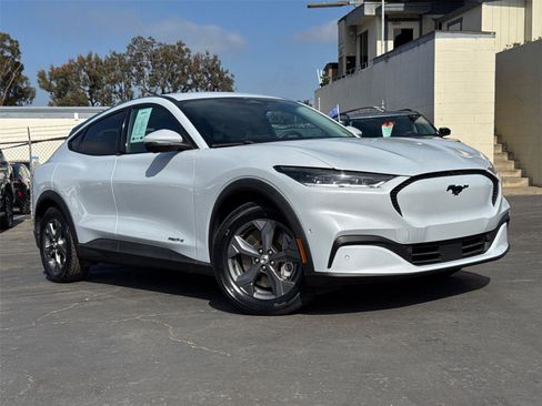 Used 2022 Ford Mustang Mach-E Select w/ Comfort/Technology Package RWD image 2