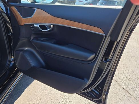 Used 2023 Volvo XC90 T8 Core image 13