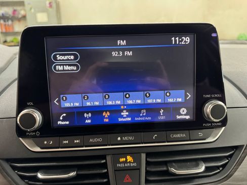 Used 2024 Nissan Altima 2.5 SV FWD image 20