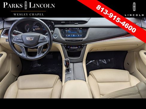 Used 2019 Cadillac XT5 Luxury image 11