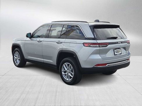 New 2025 Jeep Grand Cherokee Laredo X w/ Luxury Tech Group I image 6