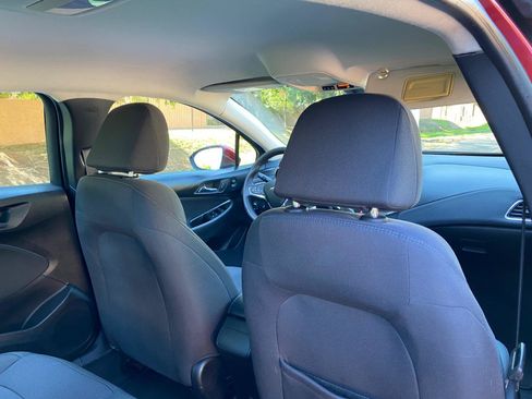 Used 2018 Chevrolet Cruze LT FWD image 35