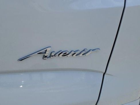 Used 2022 Buick Enclave Avenir FWD image 6
