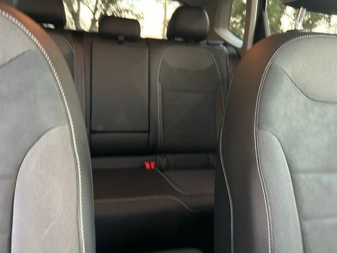 Used 2022 Volkswagen Taos SE w/ Driver Assistance Package image 35