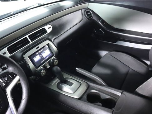 Used 2015 Chevrolet Camaro LS RWD image 27