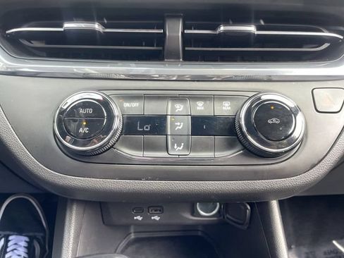 Used 2026 Buick Envista Preferred FWD image 19