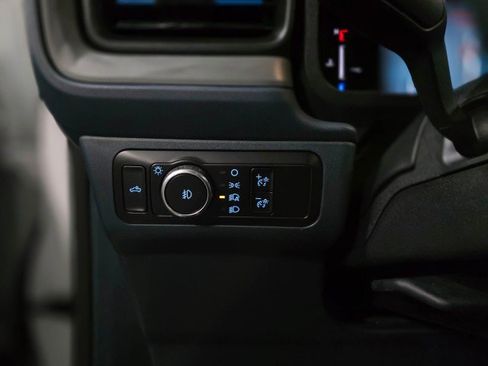 Used 2025 Ford Maverick Lobo image 31