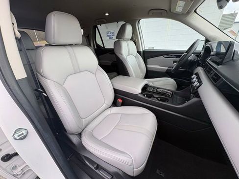 Used 2025 Honda Pilot EX-L image 29