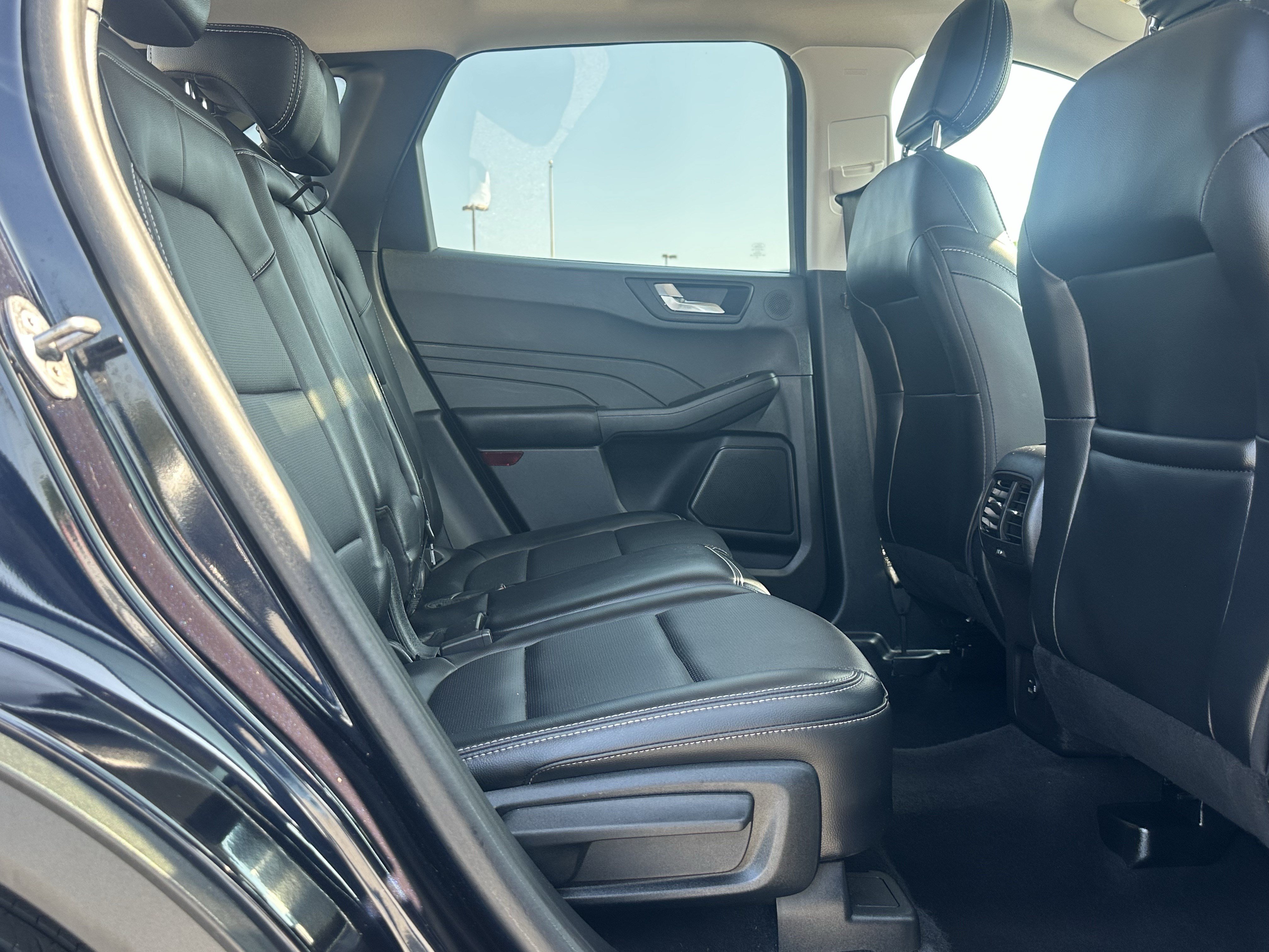 Used 2021 Ford Escape SEL w/ Technology Package FWD image 15