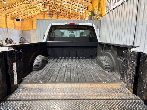 Used 2017 Ford F250 XL w/ Power Equipment Group image 21