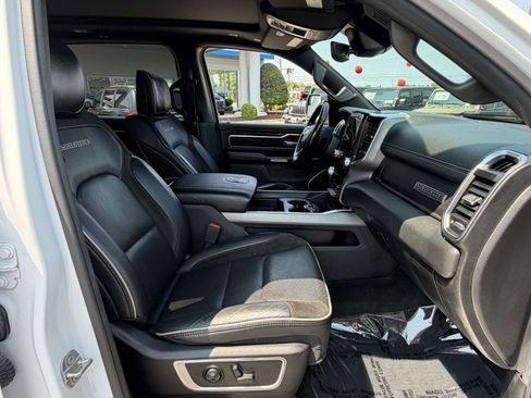 Used 2021 RAM 1500 Laramie AWD/4WD image 32